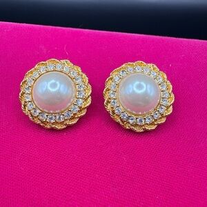 Vintage Vendome Faux Pearl Rhinestone Clip-On Earrings Gold Tone Halo Designer
